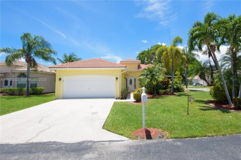 Villa ou maison à vendre à Homestead, Floride: 3 chambres, 141.12 m2 № 2077700 - photo 2