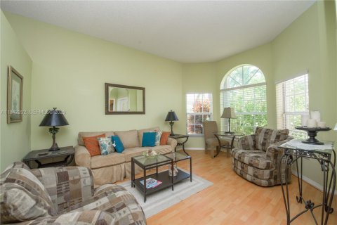 Villa ou maison à vendre à Homestead, Floride: 3 chambres, 141.12 m2 № 2077700 - photo 4