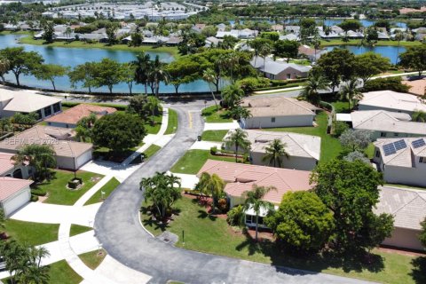 Villa ou maison à vendre à Homestead, Floride: 3 chambres, 141.12 m2 № 2077700 - photo 27