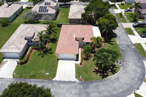 Villa ou maison à vendre à Homestead, Floride: 3 chambres, 141.12 m2 № 2077700 - photo 25