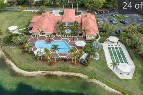 Villa ou maison à vendre à Homestead, Floride: 3 chambres, 141.12 m2 № 2077700 - photo 30