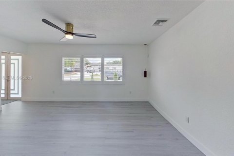 Купить виллу или дом в Майами, Флорида 3 спальни, 161.65м2, № 2087814 - фото 20
