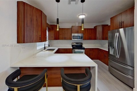 Купить виллу или дом в Майами, Флорида 3 спальни, 161.65м2, № 2087814 - фото 24