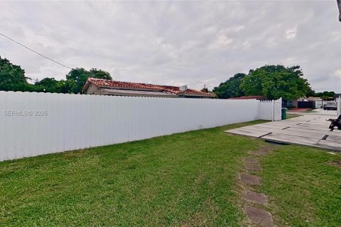 Купить виллу или дом в Майами, Флорида 3 спальни, 161.65м2, № 2087814 - фото 17