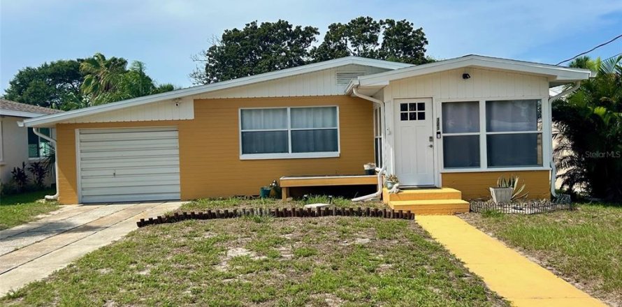 Villa ou maison à Daytona Beach, Floride 3 chambres, 112.97 m2 № 1678422