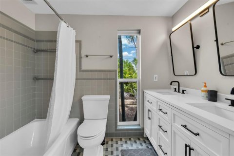 Casa en venta en Saint Pete Beach, Florida, 3 dormitorios, 109.81 m2 № 2217690 - foto 14