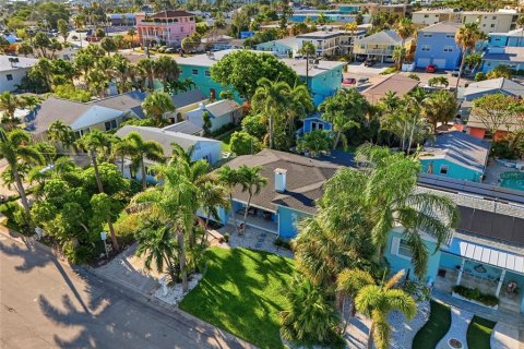 Casa en venta en Saint Pete Beach, Florida, 3 dormitorios, 109.81 m2 № 2217690 - foto 28