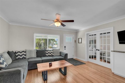 Casa en venta en Saint Pete Beach, Florida, 3 dormitorios, 109.81 m2 № 2217690 - foto 4