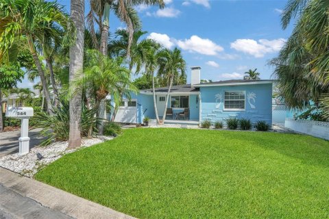 Casa en venta en Saint Pete Beach, Florida, 3 dormitorios, 109.81 m2 № 2217690 - foto 21