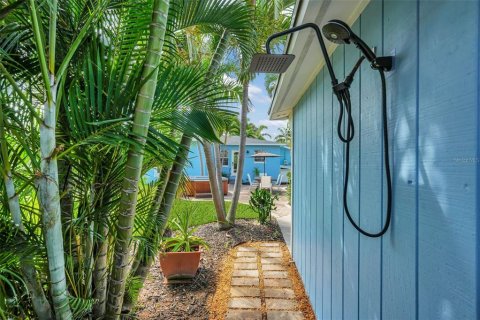 Casa en venta en Saint Pete Beach, Florida, 3 dormitorios, 109.81 m2 № 2217690 - foto 20