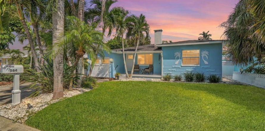 Casa en Saint Pete Beach, Florida 3 dormitorios, 109.81 m2 № 2217690