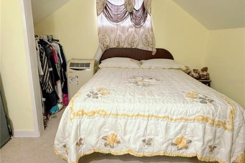 House in Frostproof, Florida 3 bedrooms, 160.91 sq.m. № 1760003 - photo 11