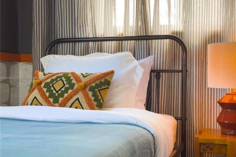 House in Pompano Beach, Florida 4 bedrooms, 149.94 sq.m. № 2052834 - photo 21