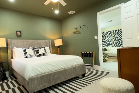 House in Pompano Beach, Florida 4 bedrooms, 149.94 sq.m. № 2052834 - photo 30