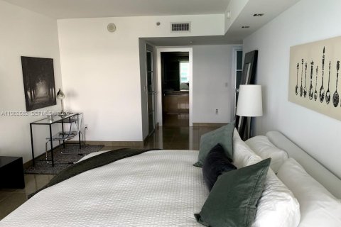 Copropriété à vendre à Hallandale Beach, Floride: 2 chambres, 135.45 m2 № 2045425 - photo 23