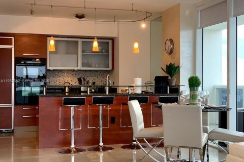 Copropriété à vendre à Hallandale Beach, Floride: 2 chambres, 135.45 m2 № 2045425 - photo 11