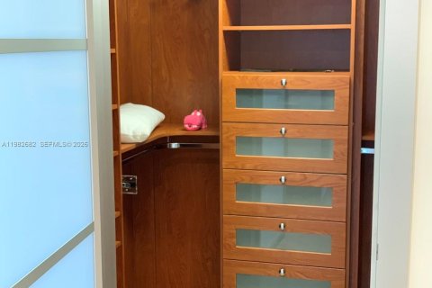 Copropriété à vendre à Hallandale Beach, Floride: 2 chambres, 135.45 m2 № 2045425 - photo 30