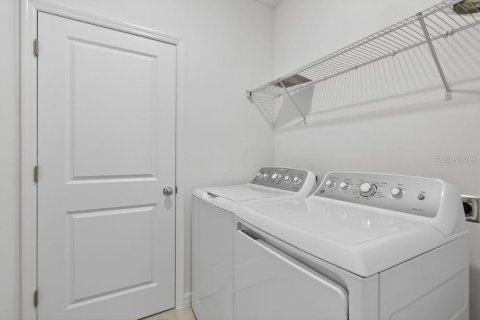 Casa en venta en Groveland, Florida, 4 dormitorios, 171.68 m2 № 2238293 - foto 24