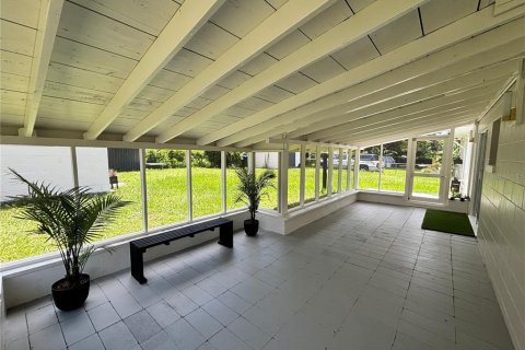 House in Apopka, Florida 5 bedrooms, 119.29 sq.m. № 2312472 - photo 28