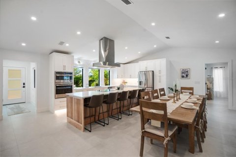 Купить виллу или дом в Сарасота, Флорида 7 комнат, 198.35м2, № 1530006 - фото 12