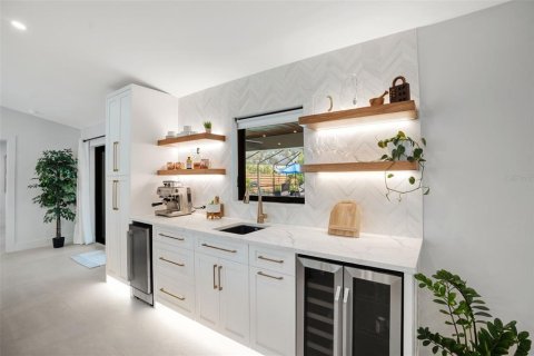 Купить виллу или дом в Сарасота, Флорида 7 комнат, 198.35м2, № 1530006 - фото 19