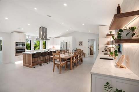 Купить виллу или дом в Сарасота, Флорида 7 комнат, 198.35м2, № 1530006 - фото 17