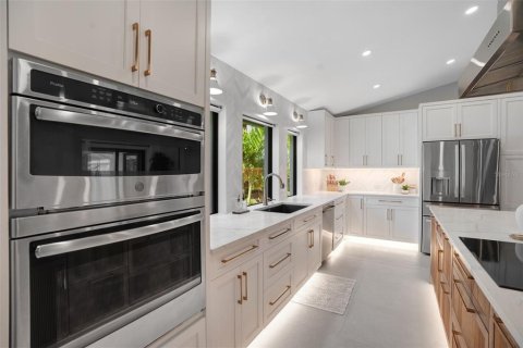 Купить виллу или дом в Сарасота, Флорида 7 комнат, 198.35м2, № 1530006 - фото 8