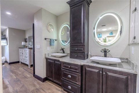 Casa en venta en Saint Petersburg, Florida, 2 dormitorios, 148.64 m2 № 2386682 - foto 18
