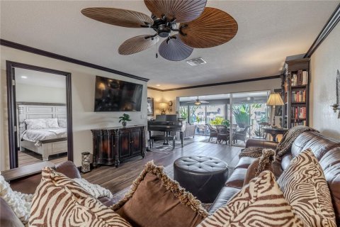 Casa en venta en Saint Petersburg, Florida, 2 dormitorios, 148.64 m2 № 2386682 - foto 13