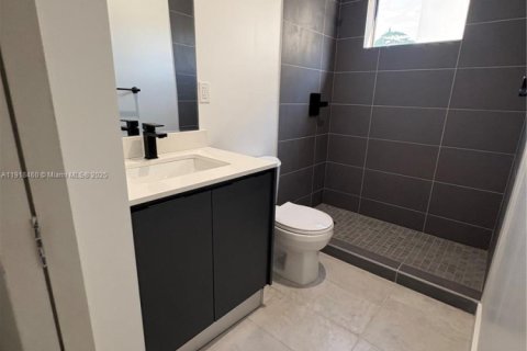 Снять в аренду квартиру в Майами, Флорида 2 спальни, № 1973105 - фото 12