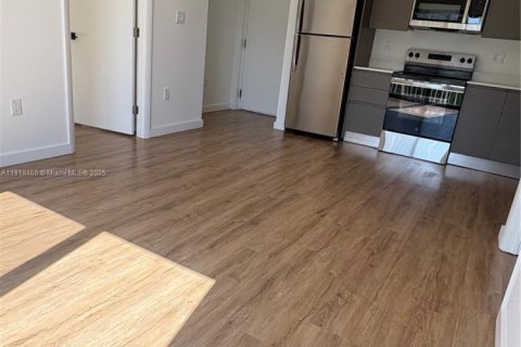 Снять в аренду квартиру в Майами, Флорида 2 спальни, № 1973105 - фото 8