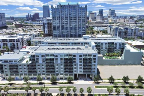 Condominio en venta en Tampa, Florida, 3 dormitorios, 328.78 m2 № 2114858 - foto 2