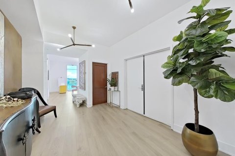 Condominio en venta en Tampa, Florida, 3 dormitorios, 328.78 m2 № 2114858 - foto 22