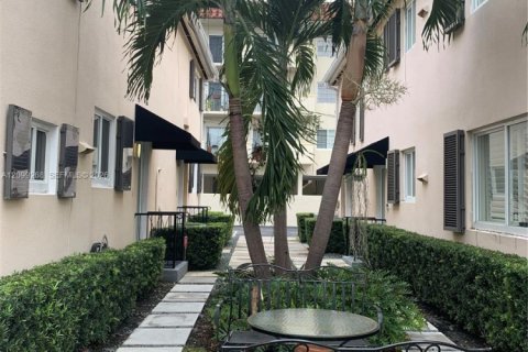 Condo à Coral Gables, Floride, 2 chambres  № 2394690
