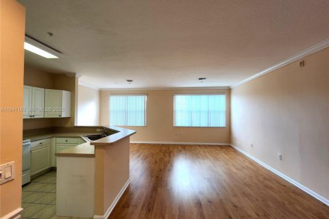 Снять в аренду кондоминиум в Мирамар, Флорида 1 спальня, 72м2, № 1998115 - фото 3