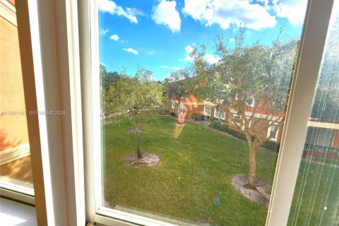 Снять в аренду кондоминиум в Мирамар, Флорида 1 спальня, 72м2, № 1998115 - фото 14