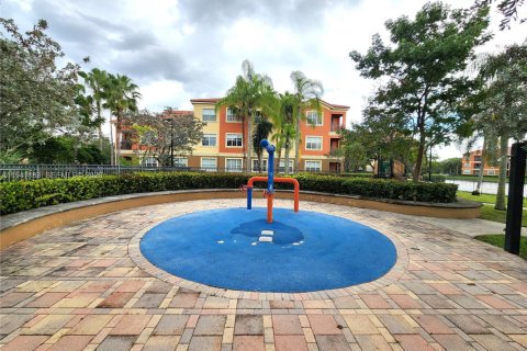 Снять в аренду кондоминиум в Мирамар, Флорида 1 спальня, 72м2, № 1998115 - фото 28