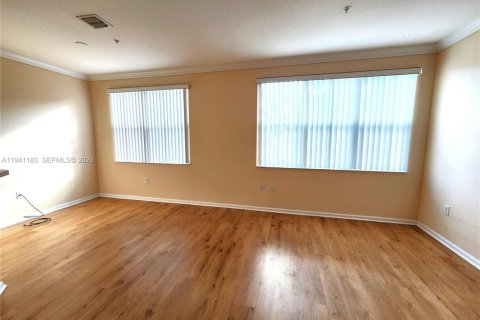 Снять в аренду кондоминиум в Мирамар, Флорида 1 спальня, 72м2, № 1998115 - фото 10