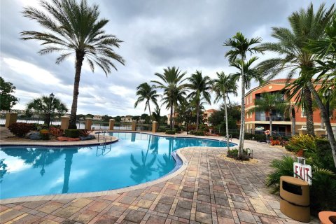 Снять в аренду кондоминиум в Мирамар, Флорида 1 спальня, 72м2, № 1998115 - фото 27