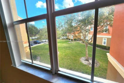 Снять в аренду кондоминиум в Мирамар, Флорида 1 спальня, 72м2, № 1998115 - фото 20