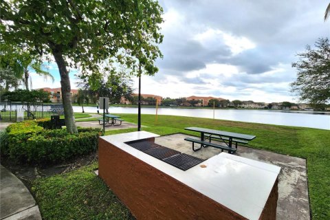 Снять в аренду кондоминиум в Мирамар, Флорида 1 спальня, 72м2, № 1998115 - фото 30