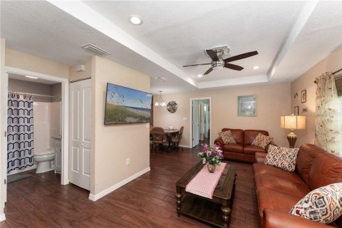 Villa ou maison à louer à North Port, Floride: 2 chambres, 81.1 m2 № 2101689 - photo 6