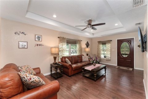 Villa ou maison à louer à North Port, Floride: 2 chambres, 81.1 m2 № 2101689 - photo 4