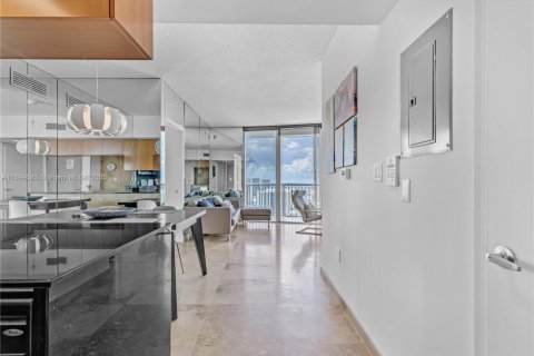 Copropriété à louer à Miami, Floride: 2 chambres, 97.36 m2 № 1764469 - photo 19