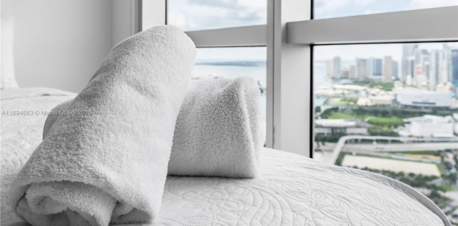 Condo à Miami, Floride, 2 chambres  № 1764469