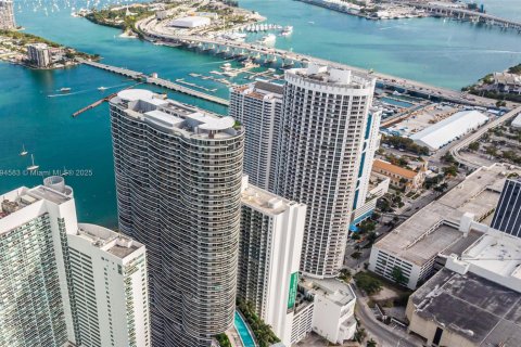 Copropriété à louer à Miami, Floride: 2 chambres, 97.36 m2 № 1764469 - photo 9
