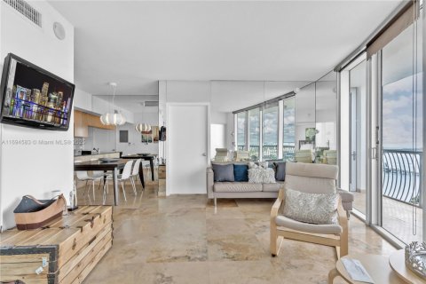 Copropriété à louer à Miami, Floride: 2 chambres, 97.36 m2 № 1764469 - photo 24