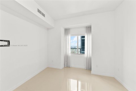 Condo in Miami, Florida, 2 bedrooms  № 1929424 - photo 24