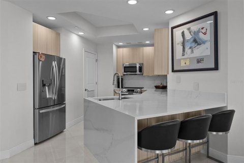 Condo in Tampa, Florida, 3 bedrooms  № 1877348 - photo 6
