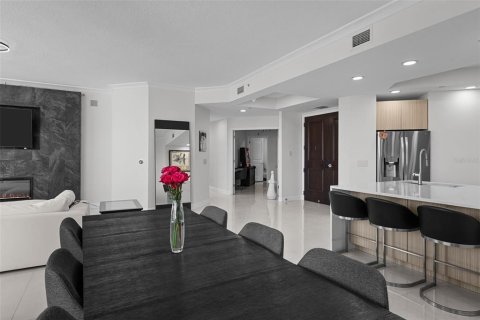 Condo in Tampa, Florida, 3 bedrooms  № 1877348 - photo 7
